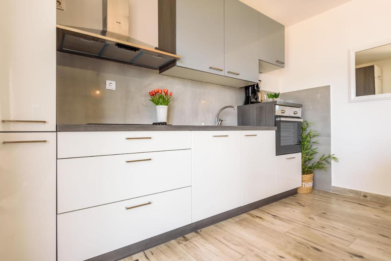 Apartments Morska Vila 3 科马尔纳 外观 照片